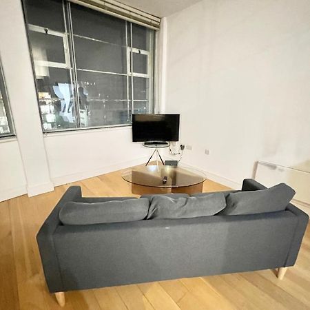 Bigkings Cosy 2 Bedroom Apartment With Free Parking In Central Manchester Eksteriør billede